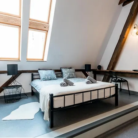 Livingroom 4A Loft Self Check-In 24H