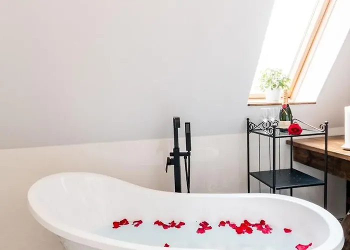 Livingroom 4a Self Check-in 24h Apartment *